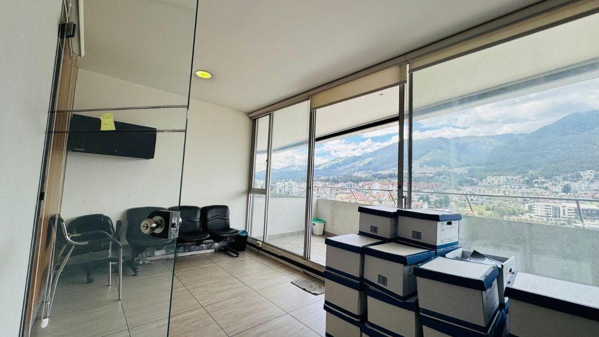 Oficina en Venta Sector La Carolina con Terraza Edificio Moderno — imagen 7