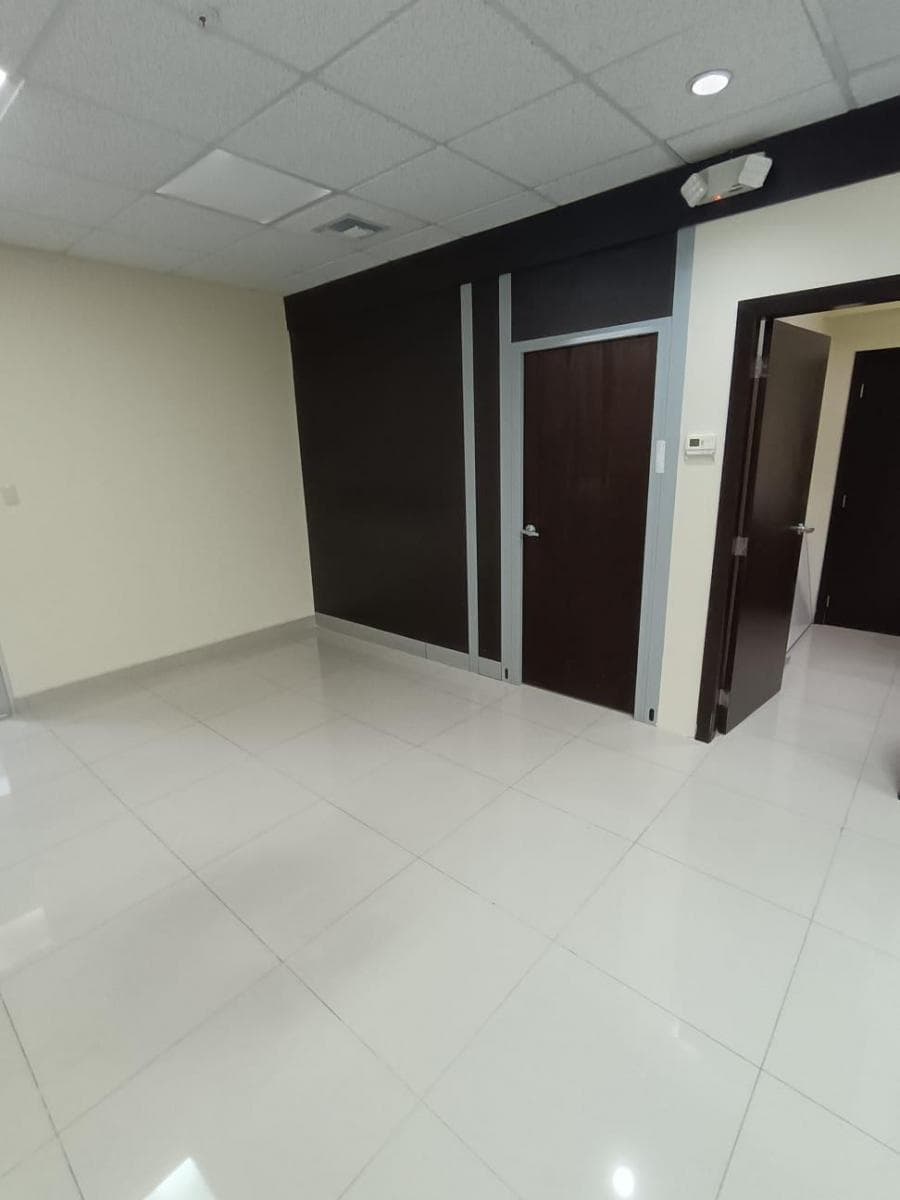 Oficina en Edificio Diana Quintana Samborondon, Guayas — imagen 5