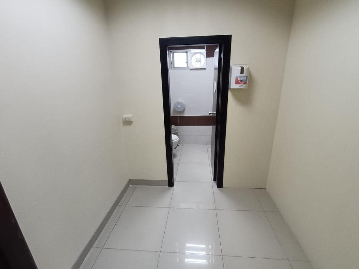 Oficina en Edificio Diana Quintana Samborondon, Guayas — imagen 2