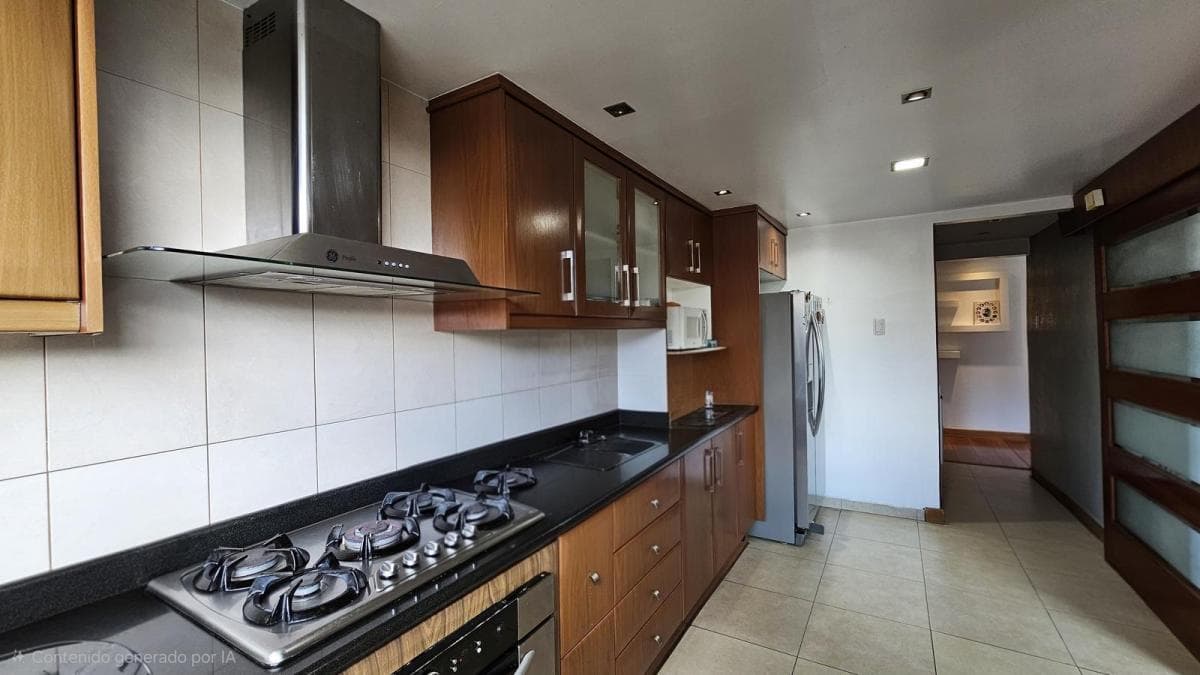 Venta Departamento de Oportunidad en Urb. Jardines de Amagasi con Seguridad de Primera, Solca — imagen 2