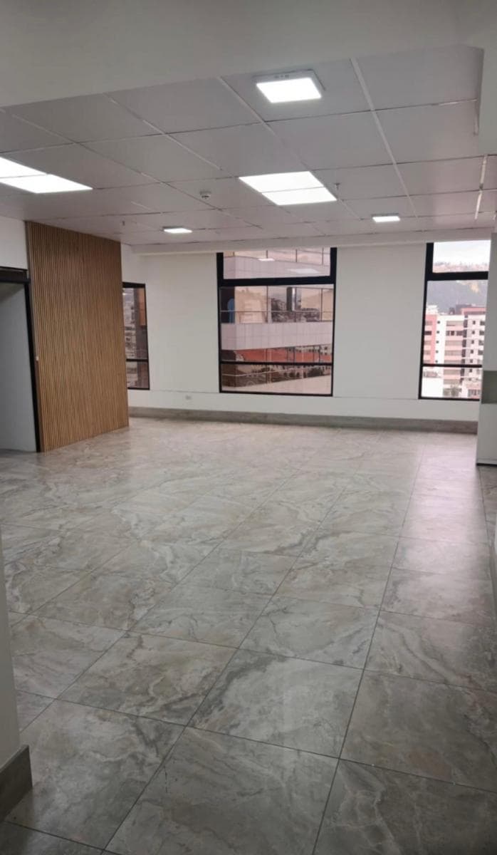 Oficina de Venta, 100 m² Edificio Corporativo, Tamayo y Baquerizo Moreno — imagen 10