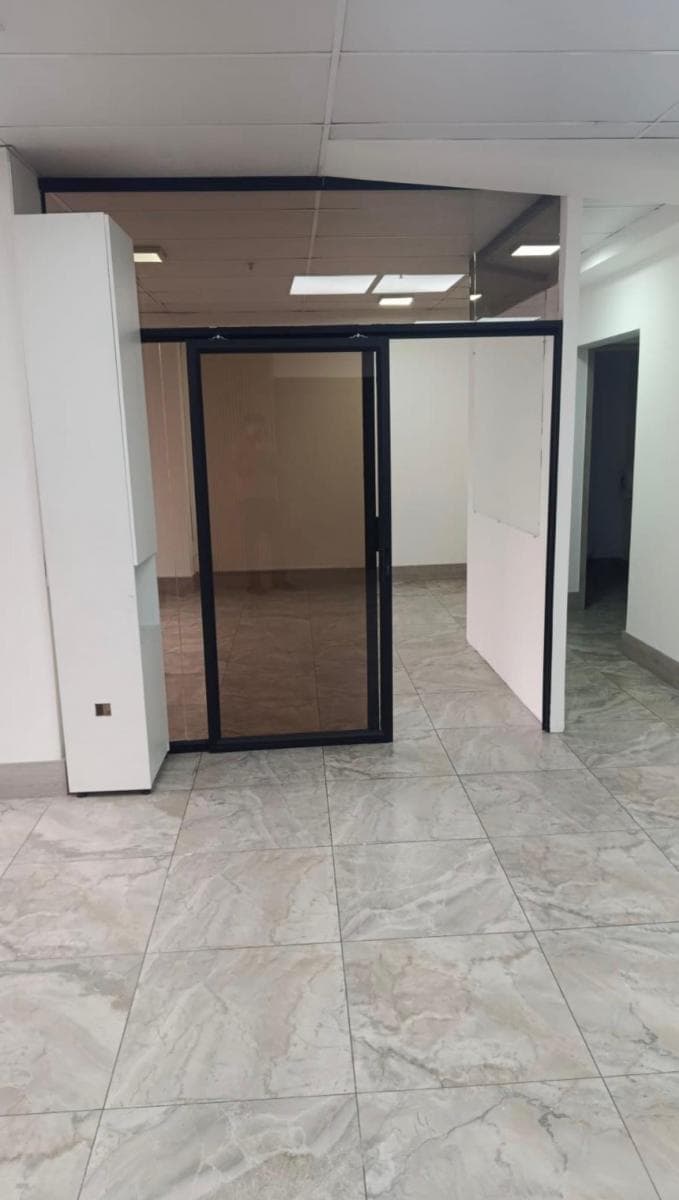 Oficina de Venta, 100 m² Edificio Corporativo, Tamayo y Baquerizo Moreno — imagen 6