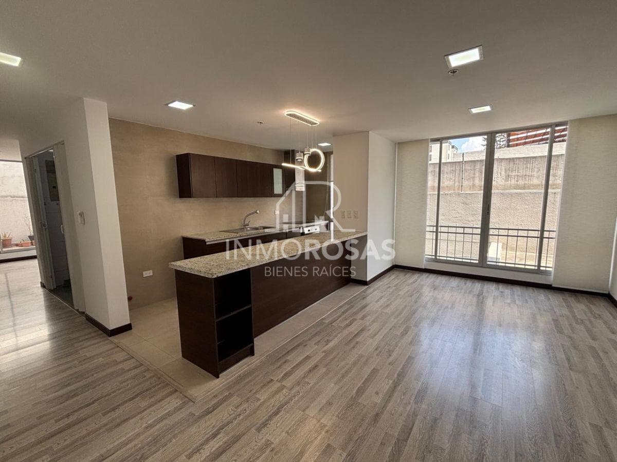 Oportunidad $82.900! Vendo Dpto de 2 Dorm. con 1 Parq. Ponceano Alto Edif. con Ascensor — imagen 1