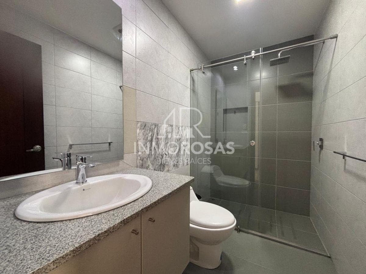 Oportunidad $82.900! Vendo Dpto de 2 Dorm. con 1 Parq. Ponceano Alto Edif. con Ascensor — imagen 8