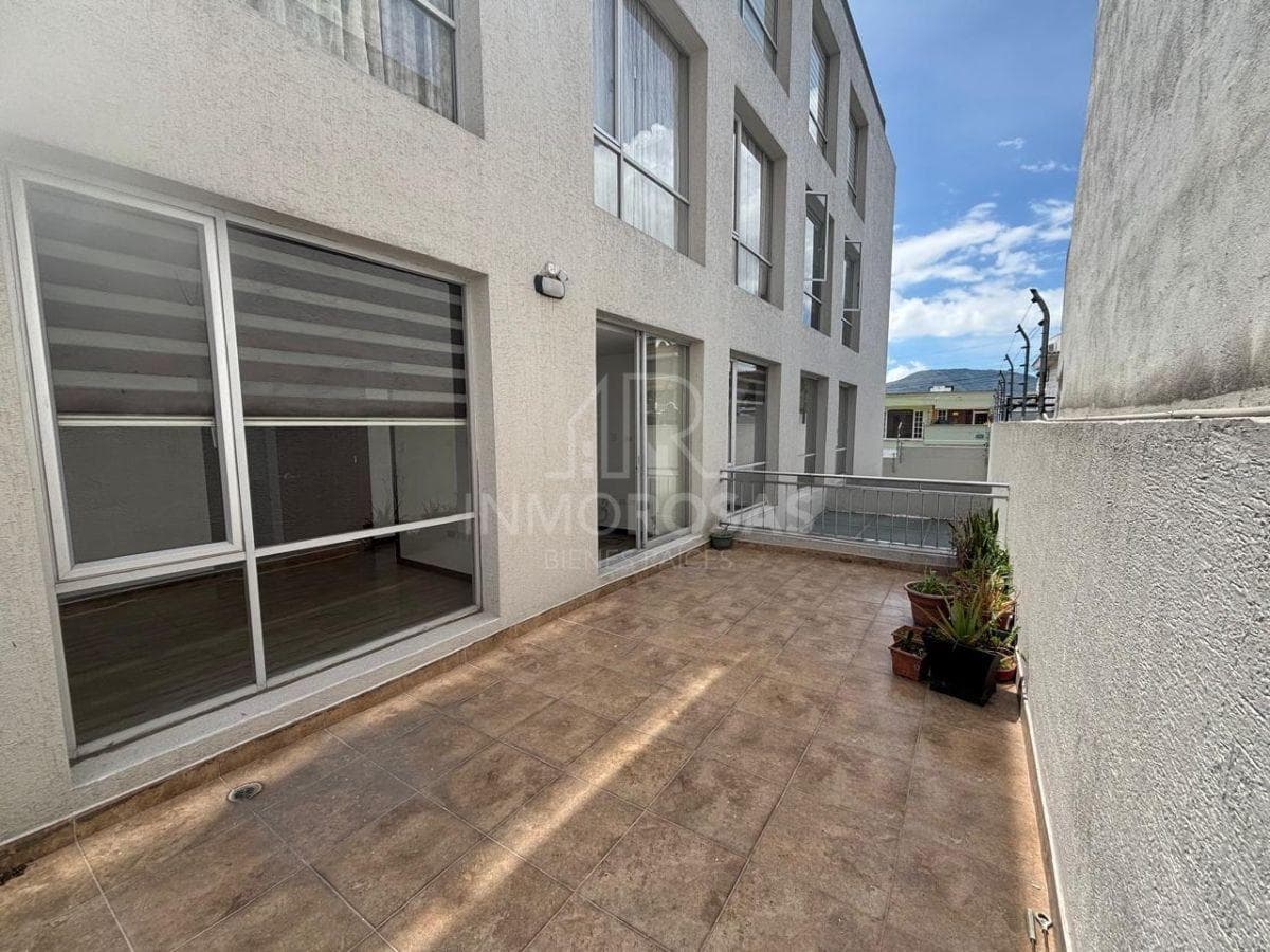 Oportunidad $82.900! Vendo Dpto de 2 Dorm. con 1 Parq. Ponceano Alto Edif. con Ascensor — imagen 7