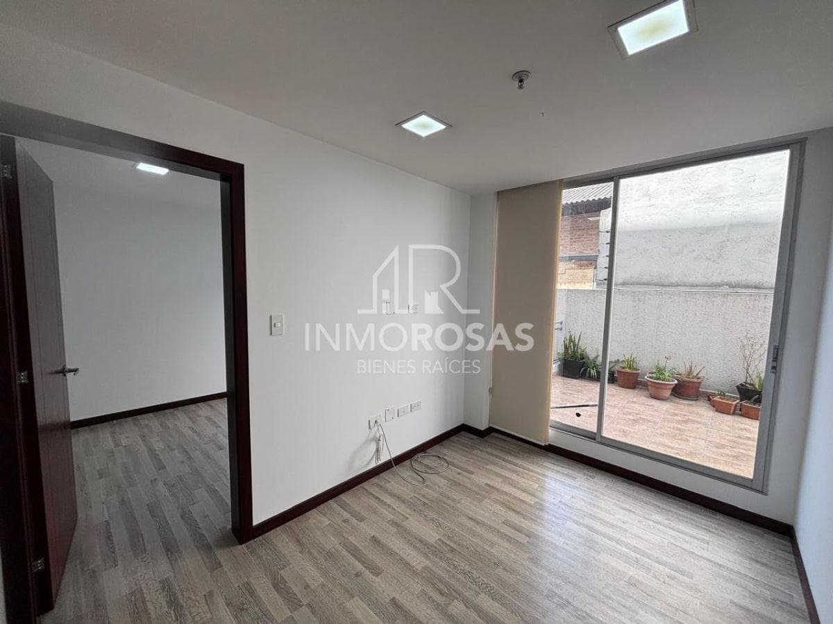Oportunidad $82.900! Vendo Dpto de 2 Dorm. con 1 Parq. Ponceano Alto Edif. con Ascensor — imagen 5