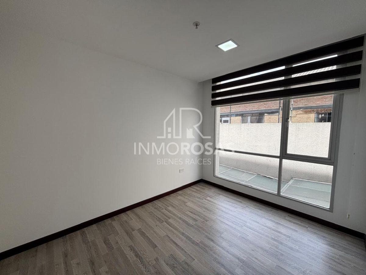 Oportunidad $82.900! Vendo Dpto de 2 Dorm. con 1 Parq. Ponceano Alto Edif. con Ascensor — imagen 3