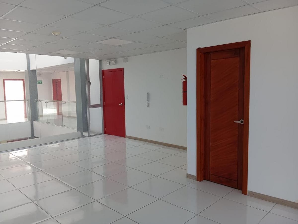 Oficinas y Consultorios de Venta por Estrenar | Sector Hospital Axxis | Supermaxi Granda Centeno — imagen 9