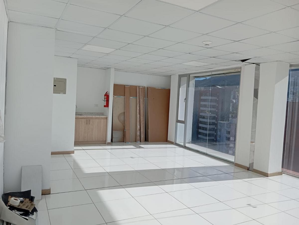 Oficinas y Consultorios de Venta por Estrenar | Sector Hospital Axxis | Supermaxi Granda Centeno — imagen 5