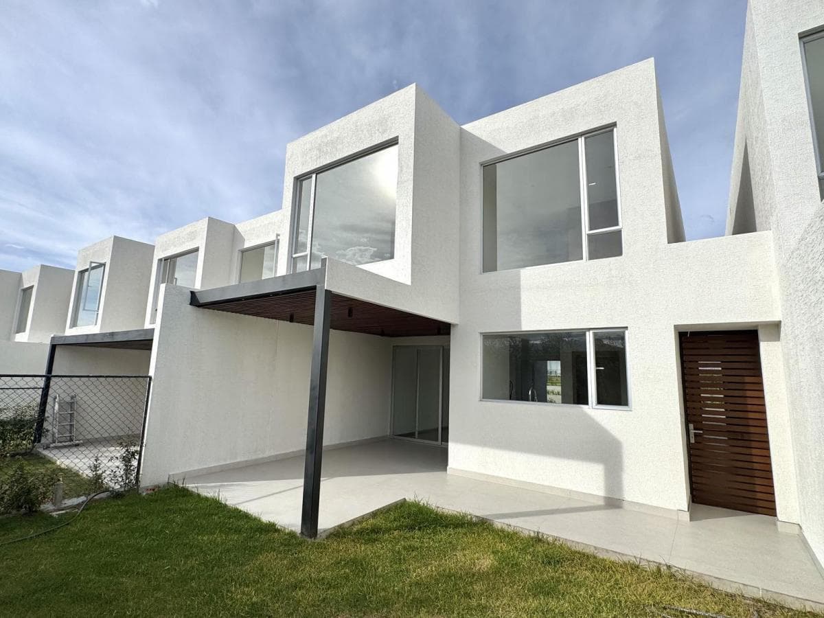 Puembo 157.54 m² en Venta Casa Dos Plantas 3 Habitaciones con Jardin y Pergola — imagen 10