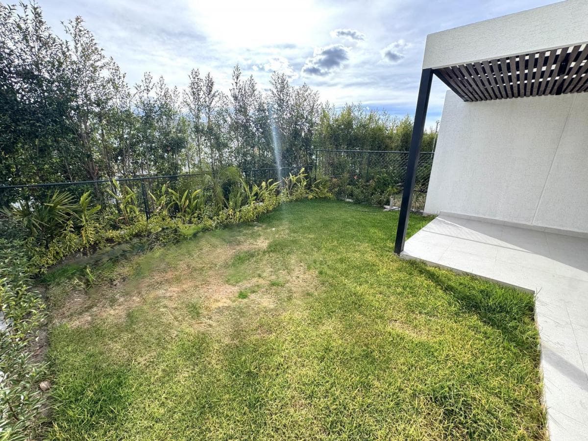 Puembo 157.54 m² en Venta Casa Dos Plantas 3 Habitaciones con Jardin y Pergola — imagen 9