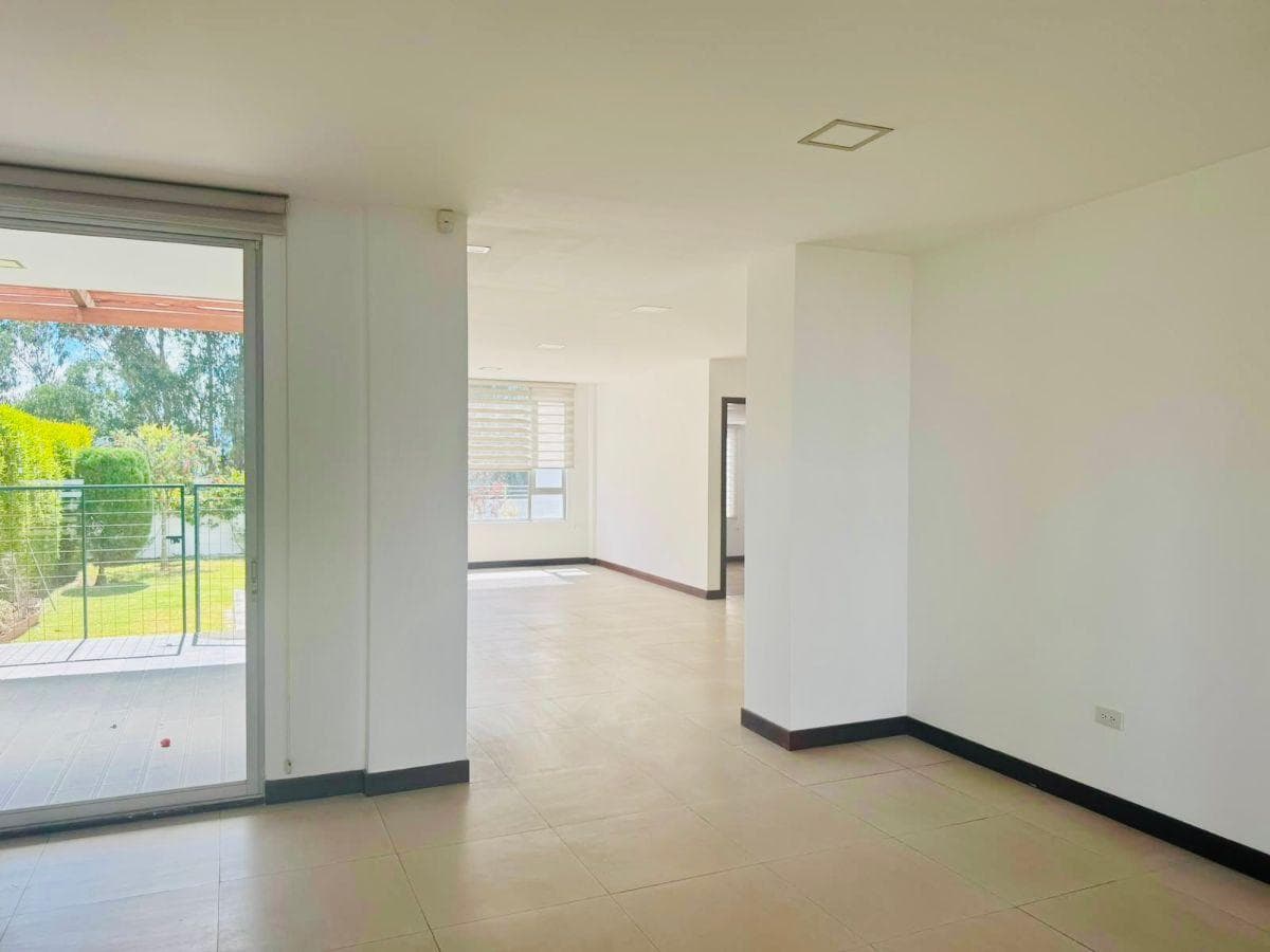 Casa de Lujo en Venta o Renta en Zona Miravalle — imagen 9