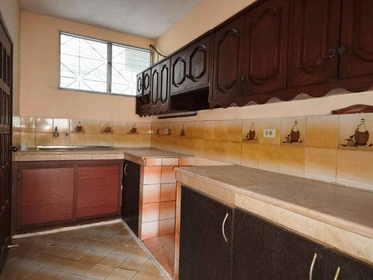 Departamento de Venta Kennedy Nueva, Planta Baja, 3 Dorm., 1 Parqueo. Guayas — imagen 6