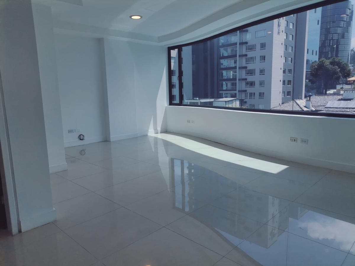 En Renta Hermosa Oficina 104 m² Sector 12 de Octubre — imagen 7