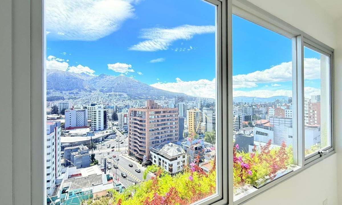 Departamento con Balcon Vista Al Pichincha, 82.26 m², 2 Habitaciones — imagen 1