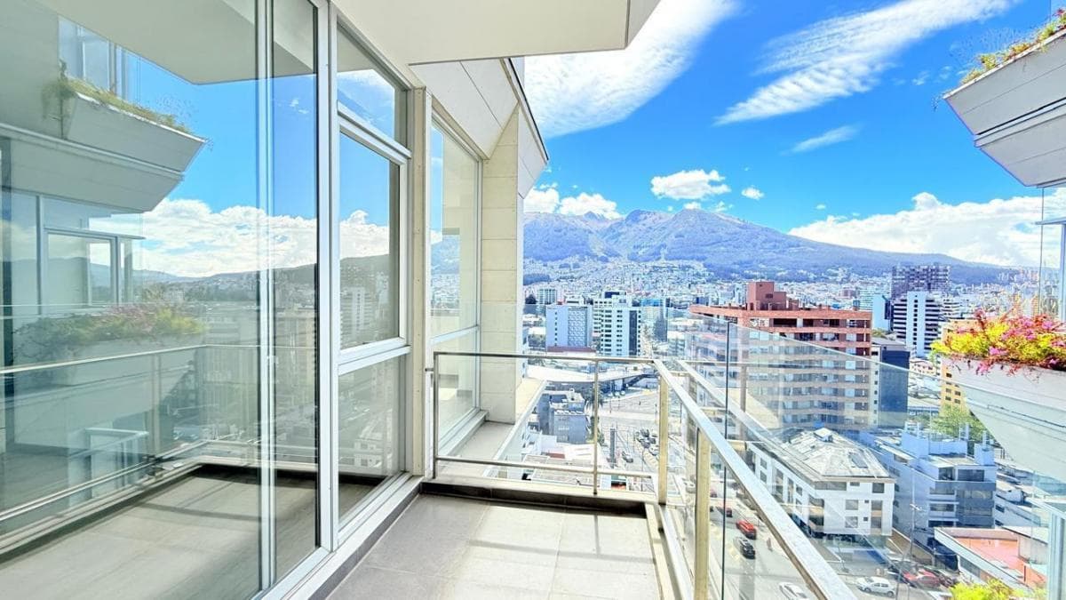 Departamento con Balcon Vista Al Pichincha, 82.26 m², 2 Habitaciones — imagen 9