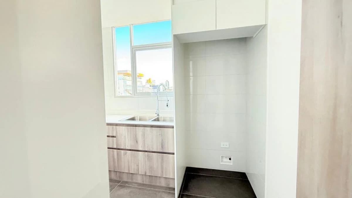 Departamento con Balcon Vista Al Pichincha, 82.26 m², 2 Habitaciones — imagen 5