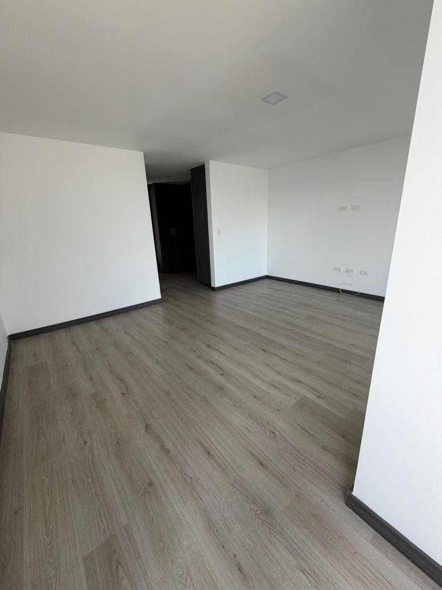 Hermoso Departamento de Venta Sector González Suárez — imagen 4