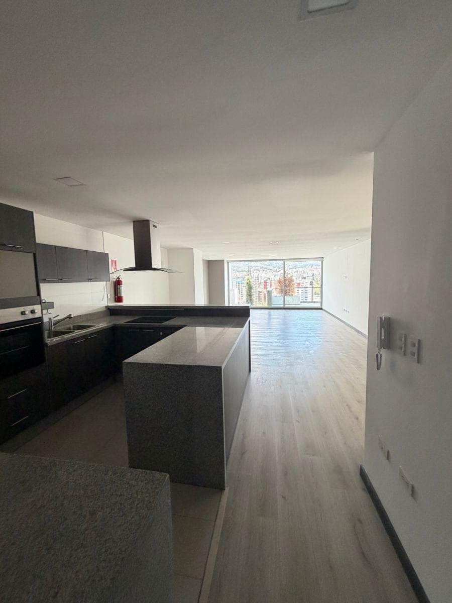Hermoso Departamento de Venta Sector González Suárez — imagen 2