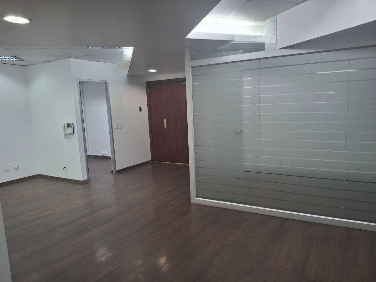Republica del Salvador, Oficina con 9 Ambientes, Vista, 3 Parqueos — imagen 6