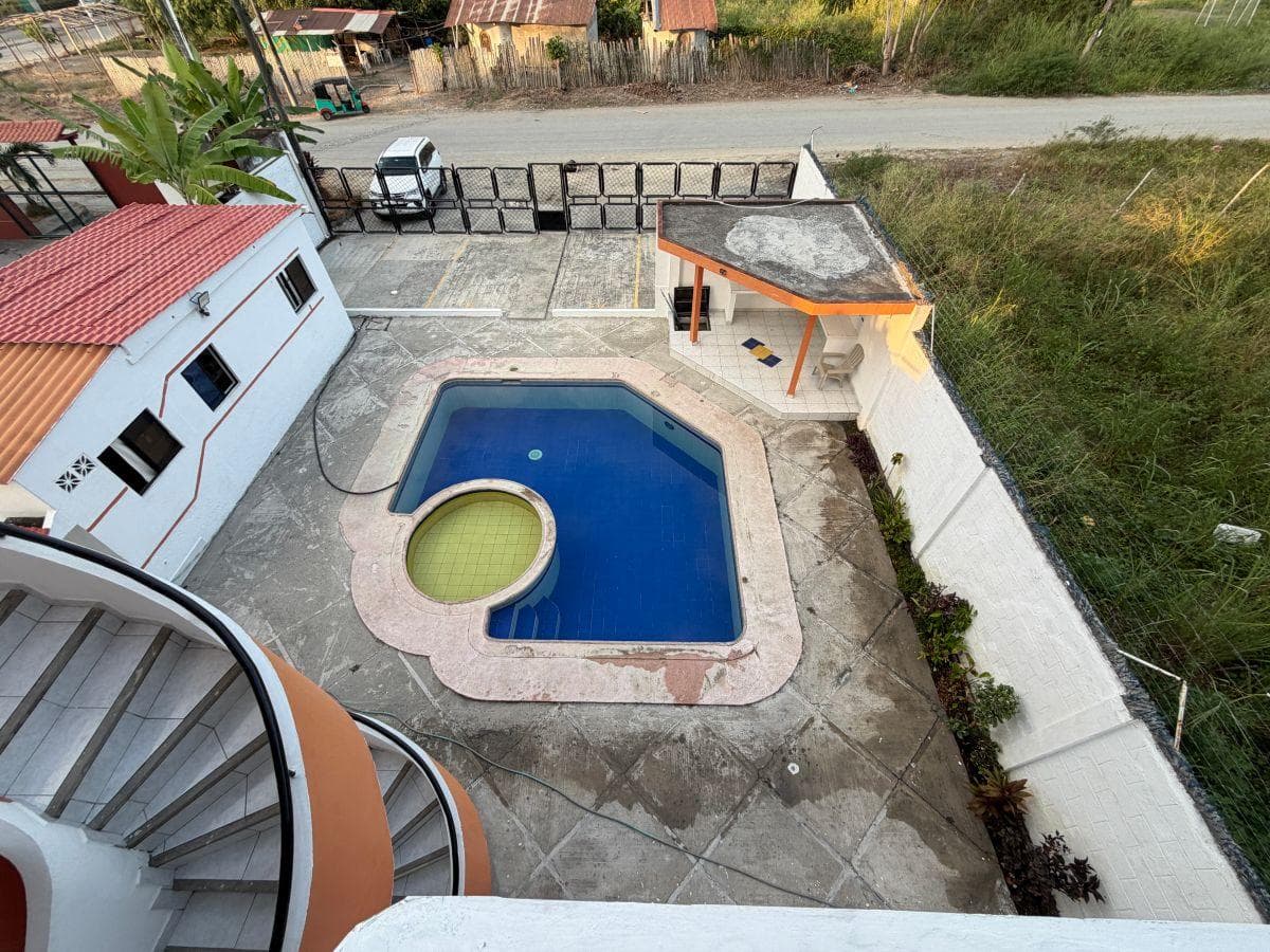 Tonsupa, Departamento Amoblado de 2 Dorm. — imagen 10