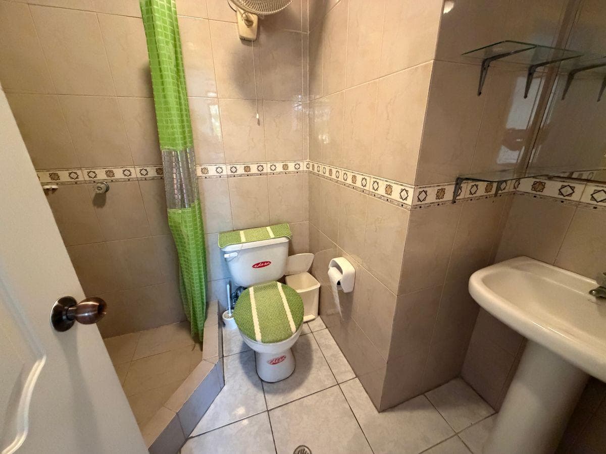 Tonsupa, Departamento Amoblado de 2 Dorm. — imagen 4