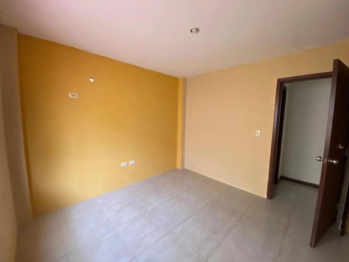 Se Vende Linda Casa Urb. Hermes, Guayas — imagen 2