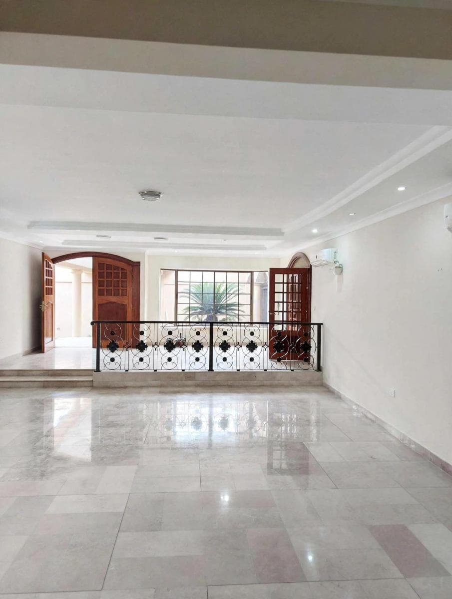 Se Vende Casa, Área Comercial, Urdesa Central, Guayas — imagen 6