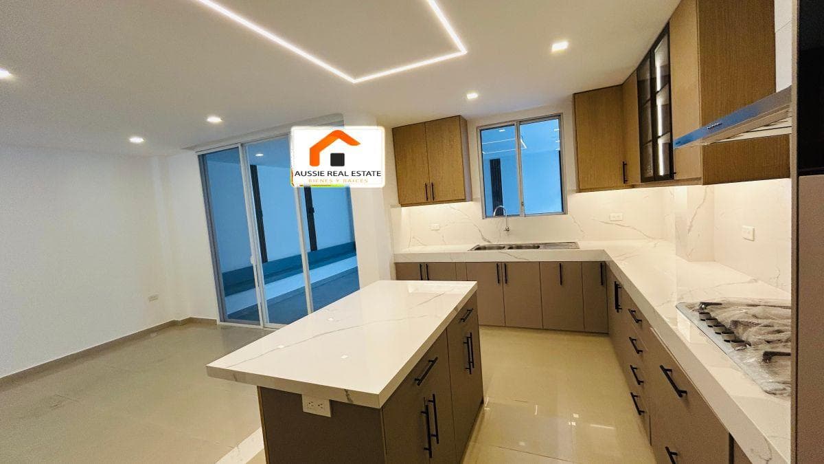 Vendo Casa Remodelada, de Estreno, en Urb. Cataluña, 3 Dorm, 160 m², Guayas — imagen 7