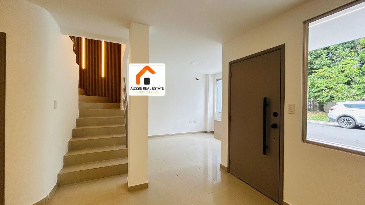 Vendo Casa Remodelada, de Estreno, en Urb. Cataluña, 3 Dorm, 160 m², Guayas — imagen 4