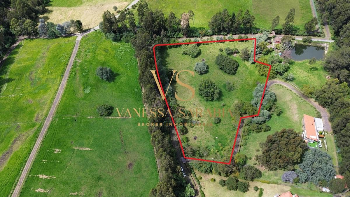 Vendo Terreno Valle de Los Chillos en Urbanización Exclusiva — imagen 2