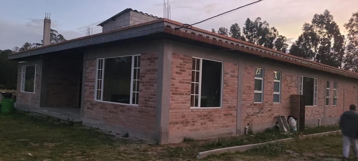 Cayambe - Terreno en Venta - Sector Geodésico Mitad del Mundo — imagen 9