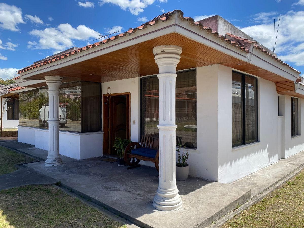 Casa de Venta 4 Dorm. Sector El Portal Shoping — imagen 10