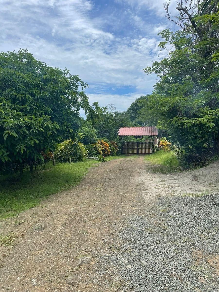 Venta Casa Canoa 130 m Mas Terreno 4.600 m Preciosa Vista $150.000, Manabí — imagen 8