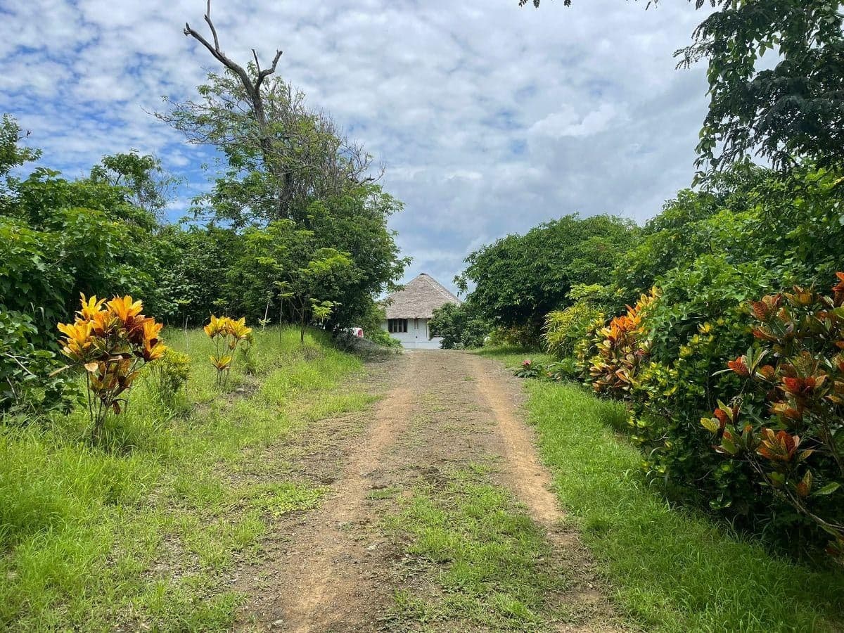 Venta Casa Canoa 130 m Mas Terreno 4.600 m Preciosa Vista $150.000, Manabí — imagen 6