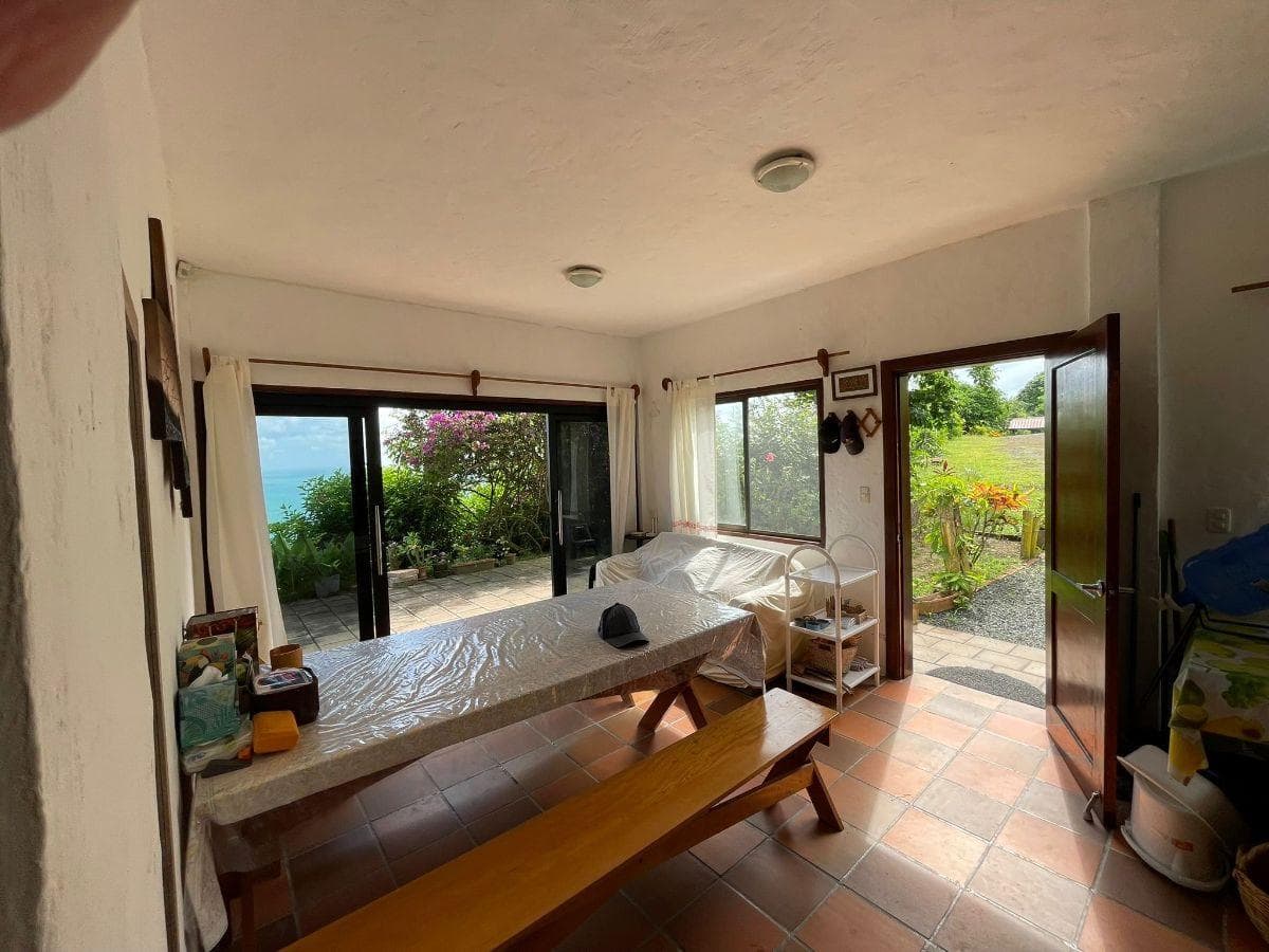 Venta Casa Canoa 130 m Mas Terreno 4.600 m Preciosa Vista $150.000, Manabí — imagen 3