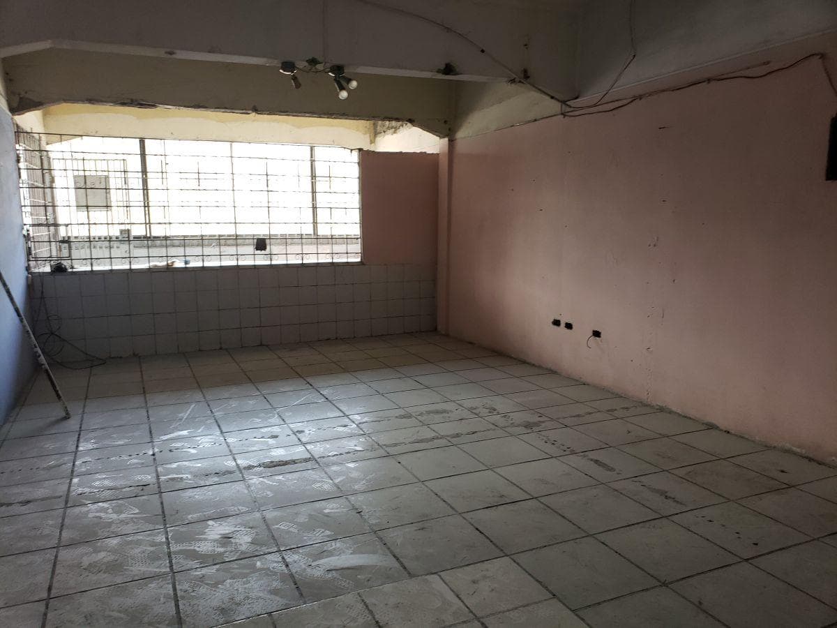 Oficina Comercial, Av Quito y Cuenca Esquina, Guayas — imagen 8