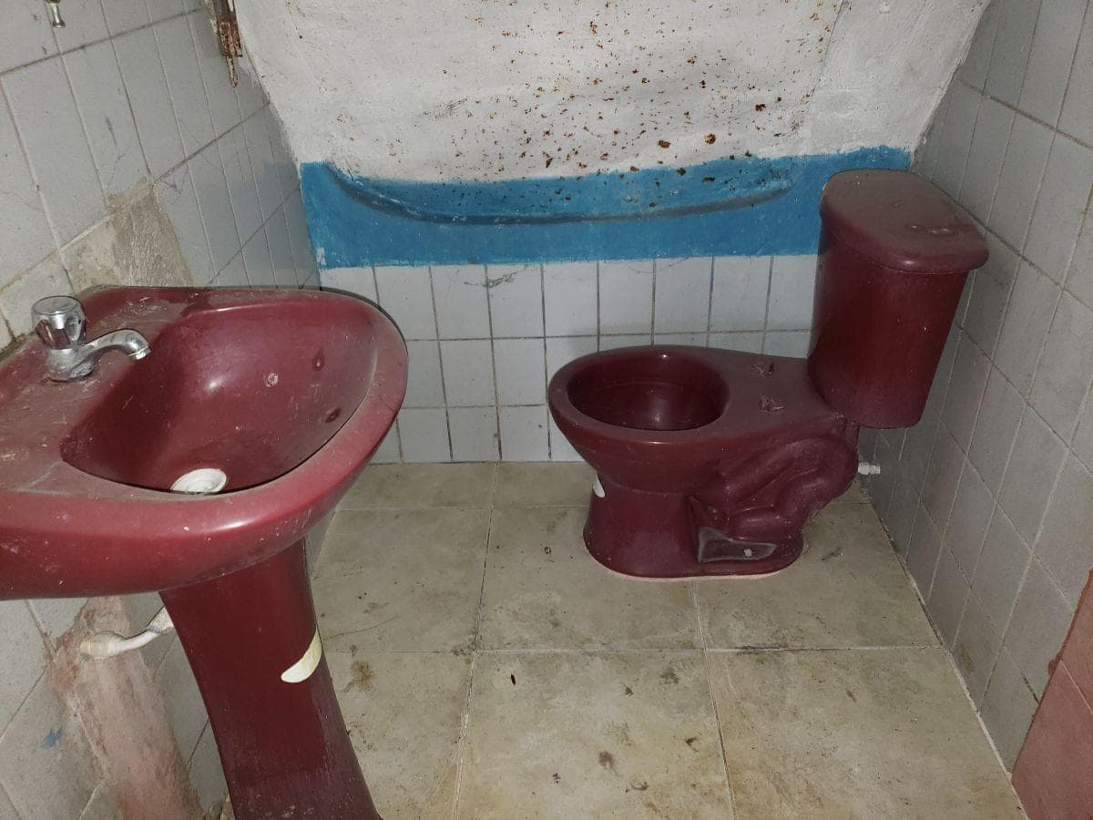 Oficina Comercial, Av Quito y Cuenca Esquina, Guayas — imagen 4