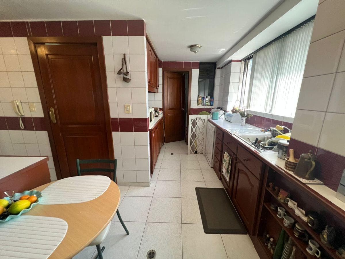Departamento de 2 Habitaciones en Venta, Cerca Al Centro Comercial El Bosque — imagen 4