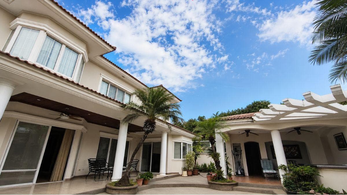 Casa Exclusiva en Venta en Torres del Sol | Km 3.5 Vía a Samborondón | Ascensor | $410.000, Guayas — imagen 9