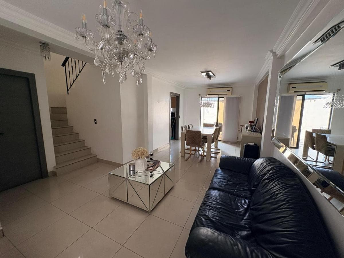 Casa en Venta – Villa Club, Etapa Floral , Guayas — imagen 9