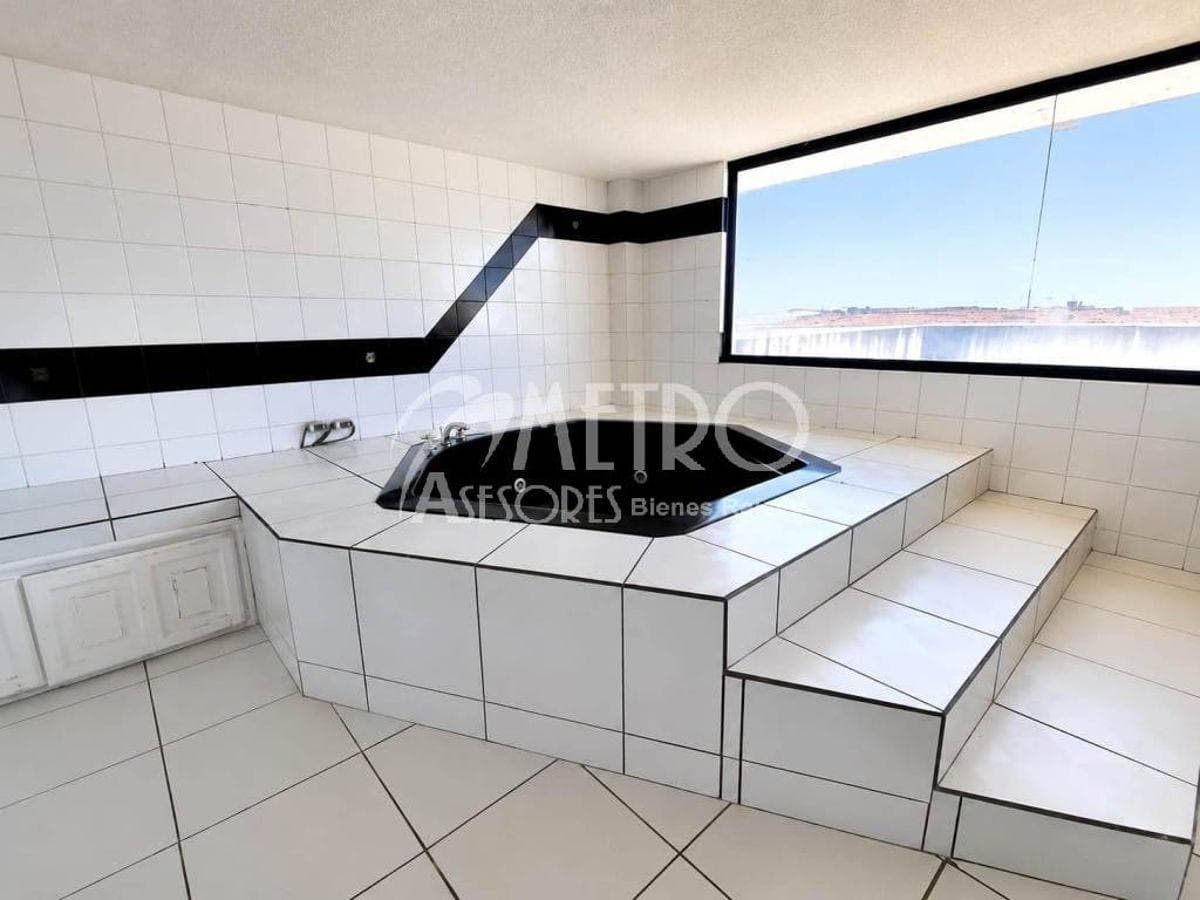 Departamento en Venta de 343 m² con Amplia Terraza en Pinar Alto — imagen 8