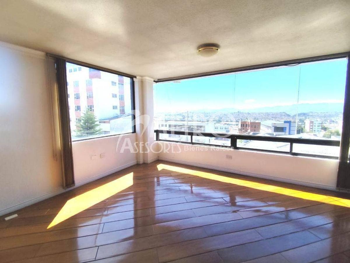 Departamento en Venta de 343 m² con Amplia Terraza en Pinar Alto — imagen 3