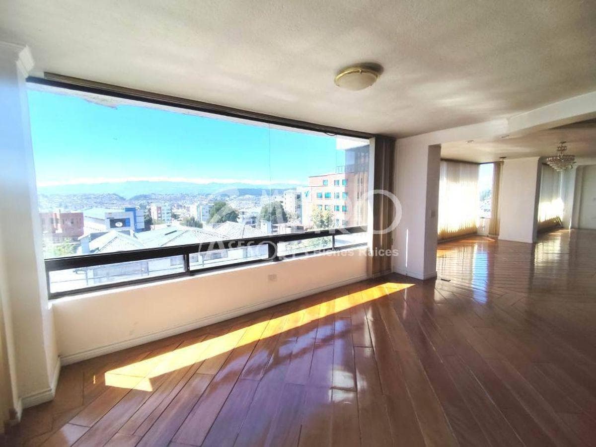 Departamento en Venta de 343 m² con Amplia Terraza en Pinar Alto — imagen 2