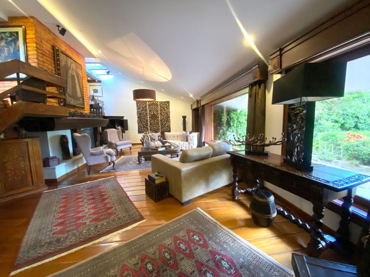 Vendo Fabulosa Casa 350 m², Vistas, Terreno y Jardines 1.500 m² Cumbayá — imagen 10