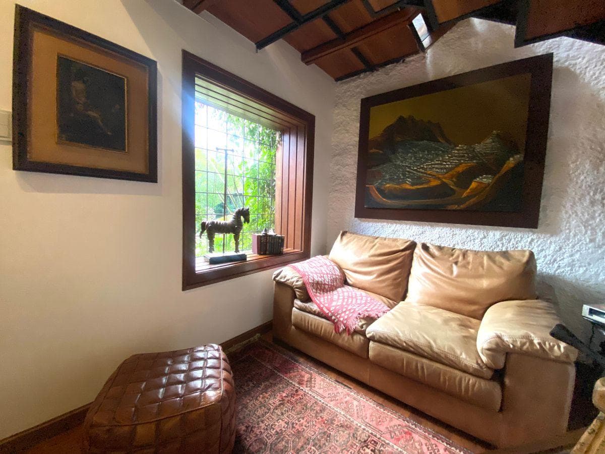 Vendo Fabulosa Casa 350 m², Vistas, Terreno y Jardines 1.500 m² Cumbayá — imagen 4