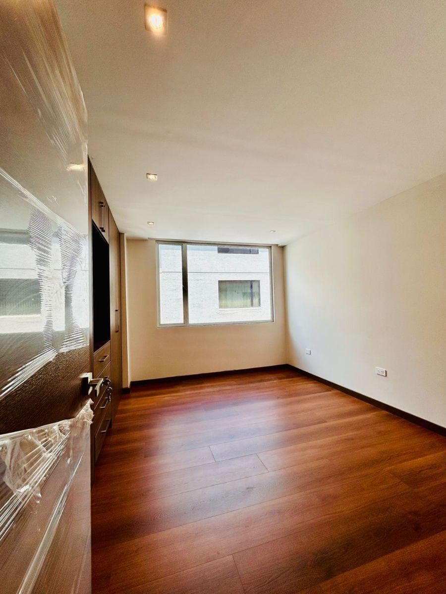 Departamento de 170 m² con 3 Habitaciones en Venta en Quito Tenis — imagen 4