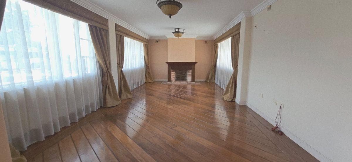 Venta Casa Urb. El Condado — imagen 3