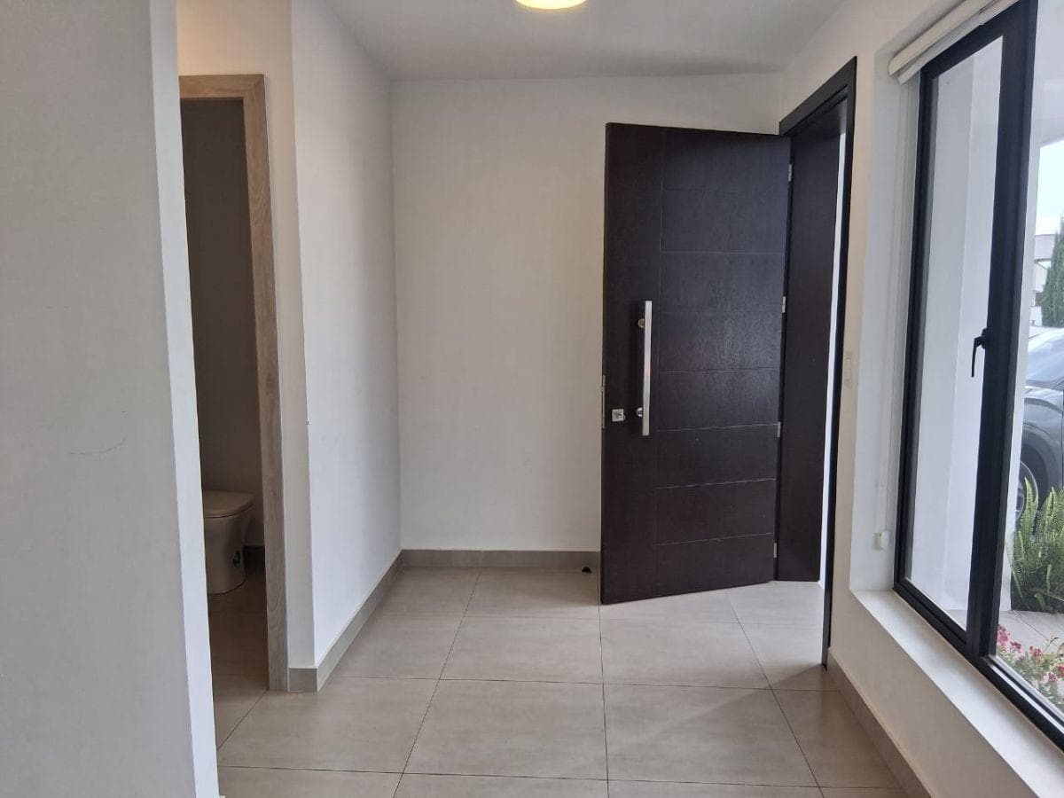 Vendo Hermosa Casa - Entrada a Puembo - Vista — imagen 5