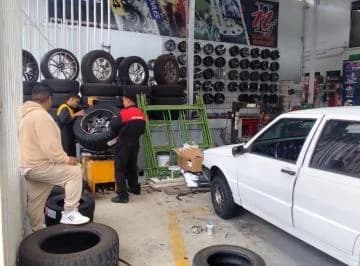 La Magdalena - Centro Automotriz Integral en Quito venta de Oportunidad Unica — imagen 5